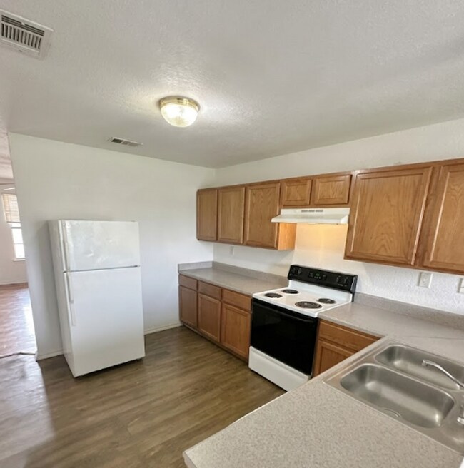 Photo - 3414 Cantabrian Dr Unit A