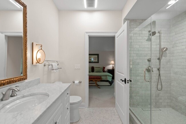 Photo - Williams Bay Lakefront Living Furnished Ho...