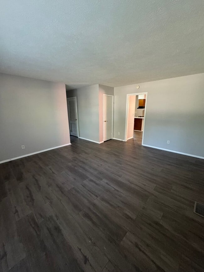 Photo - Warren Twp - 3 BR