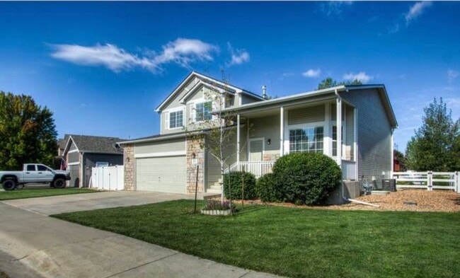 Building Photo - 221 Green Teal Dr