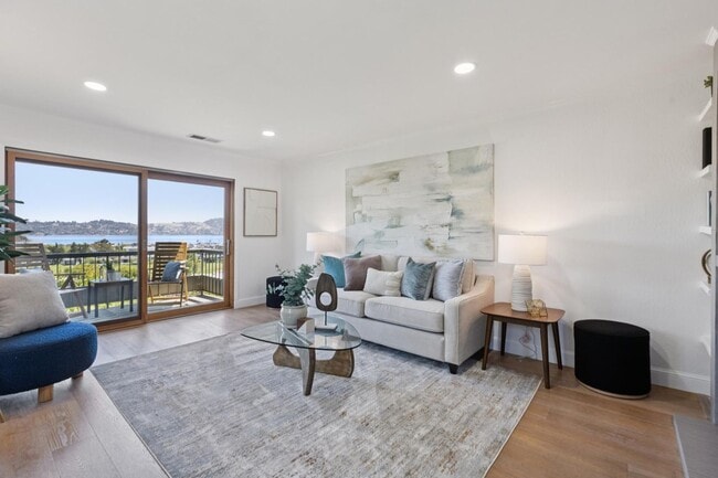 Photo - 2 Bedroom, 2 bathroom condo available with...