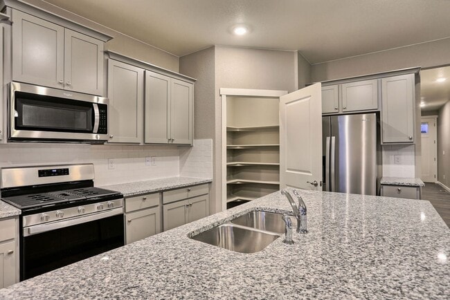 Photo - 4 Bedroom home in Windsor