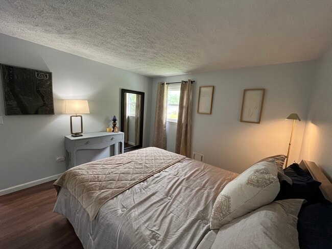 Master Bdrm - 288 Downsview Dr