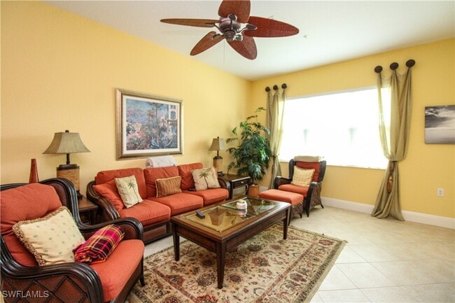 Photo - 9224 Campanile Cir Unidad 203 Rental
