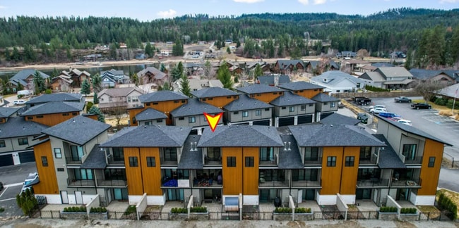 Building Photo - 3 Bedroom, 2 Bath Coeur d' Alene Condo