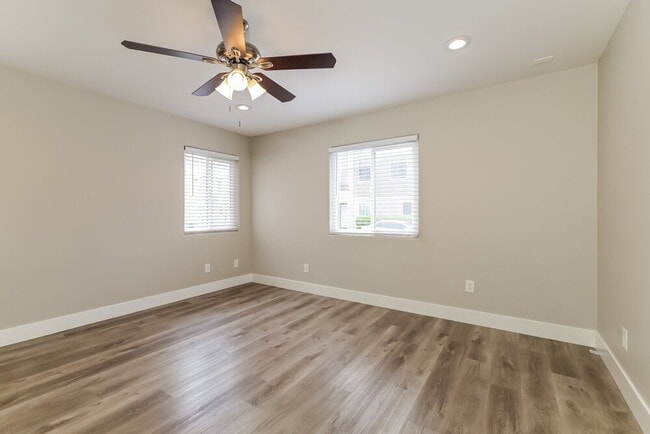 Photo - 6002 Aripeka St