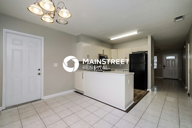 Photo - 3 Bedroom Pet-Friendly Home in TAMPA, FL with Main Street Renewal