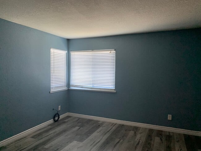 Photo - Charming 2 Bedroom + Office Home for Rent in Sacramento