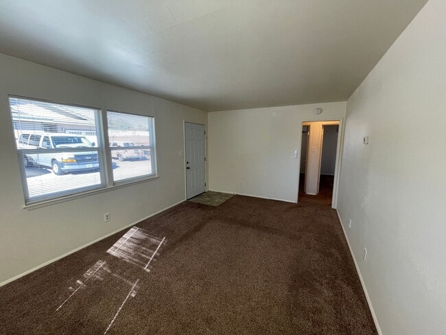Photo - Cozy 2 BR 1 BA Home in Midtown!