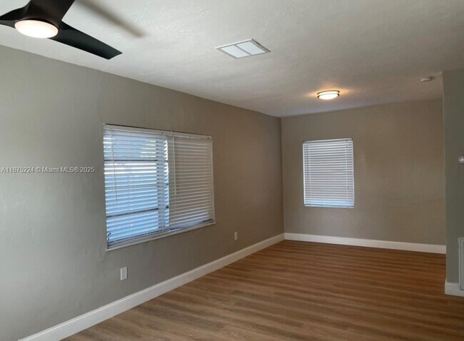 Photo - 14941 Tyler St