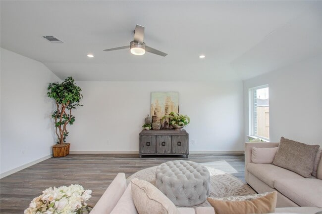 Photo - 3407 Lake Landing Ln