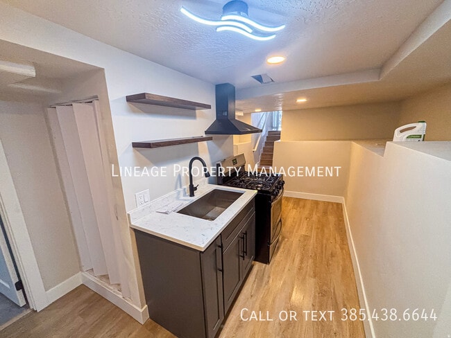 Photo - 535 S 900 W Unidad B