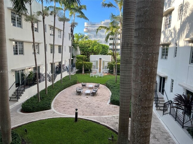 Photo - 435 21st St Unit 315