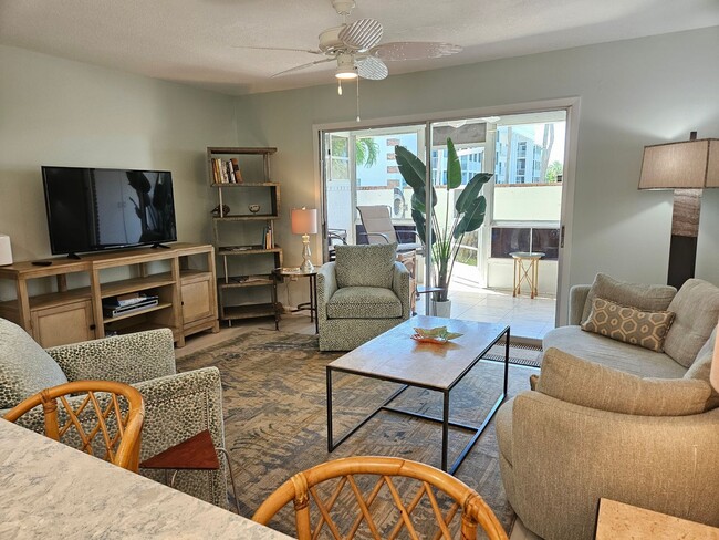 Photo - Seasonal Short-Term Townhouse on Venice Island close to Venice Beach!