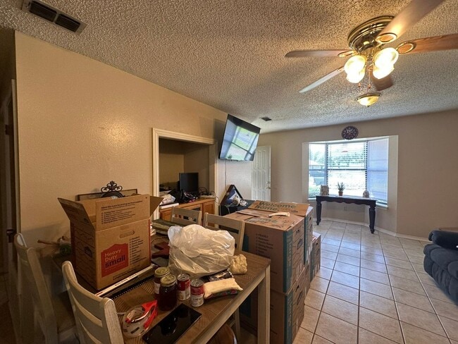 Photo - 2108/2110 Stoneridge  SERIES 1 Unidad 2110