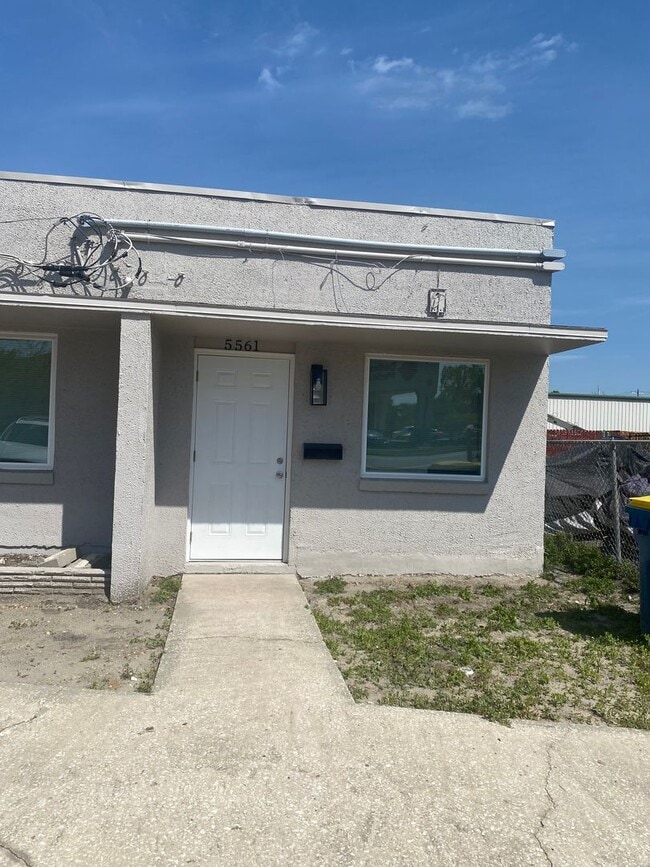 Building Photo - 5557 Arlington Rd Unit 5561