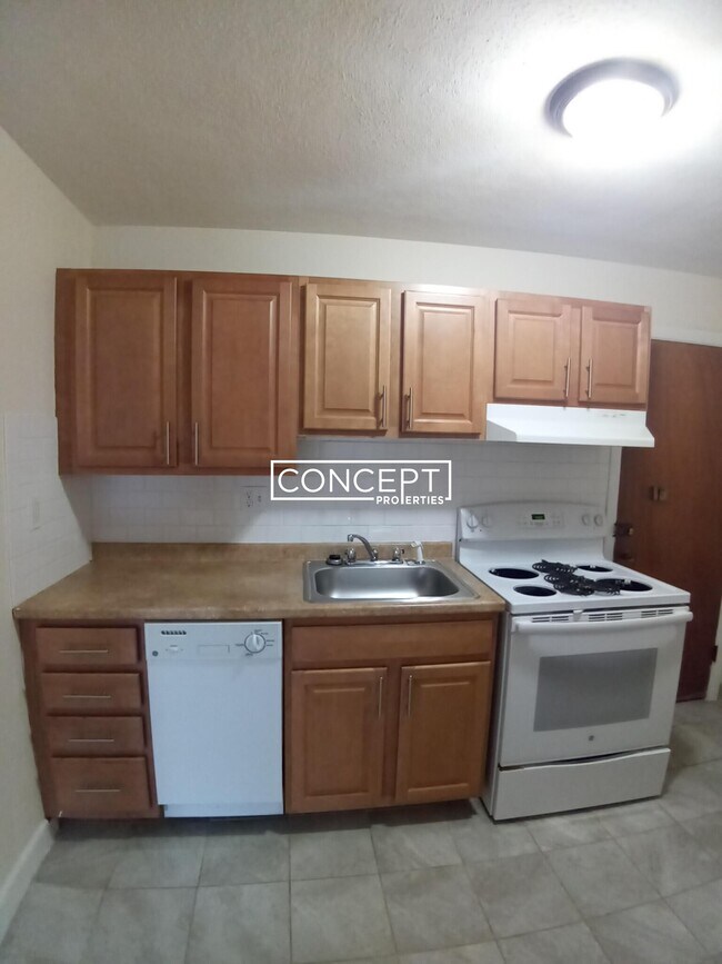 Photo - 10 Armington St Unit 4