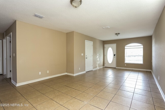 Photo - 1441 Morgan St