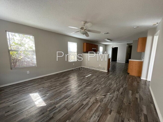 Photo - 5013 Waterford Dr