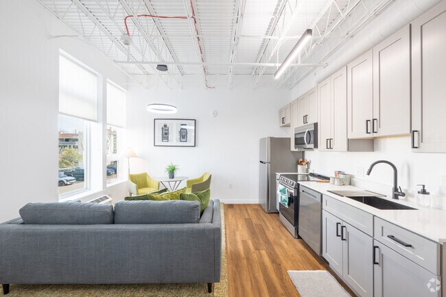 Studio - 430SF