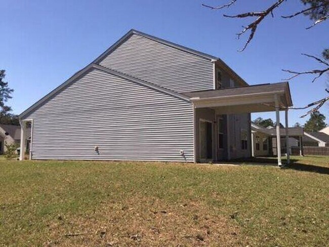 Photo - 3 Bedroom 2.5 Bath House in Buckshire - Su...