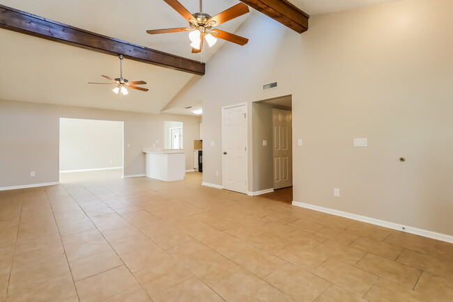 Photo - 1967 Blue Bird Run W