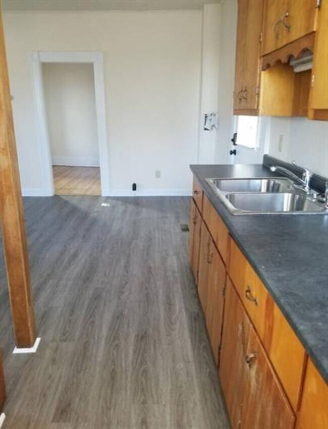 Photo - 180 Federal St Unit 3