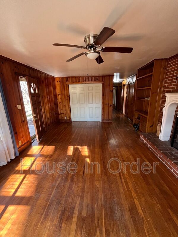 Photo - 436 Rowland Rd.