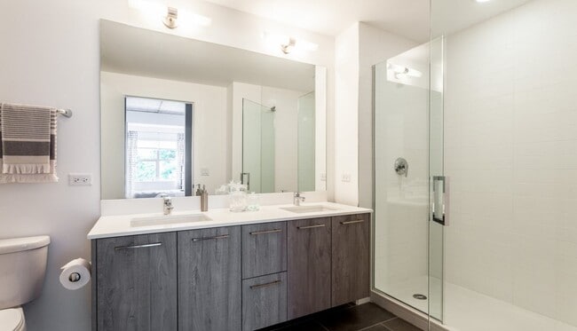 Photo - 1590 Elmwood Ave Unit 901