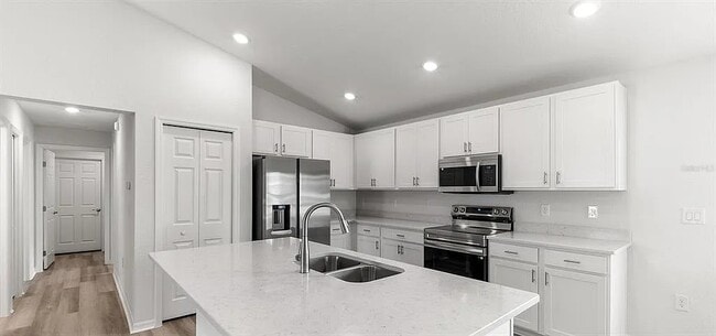 Kitchen - 7675 SE 114th St