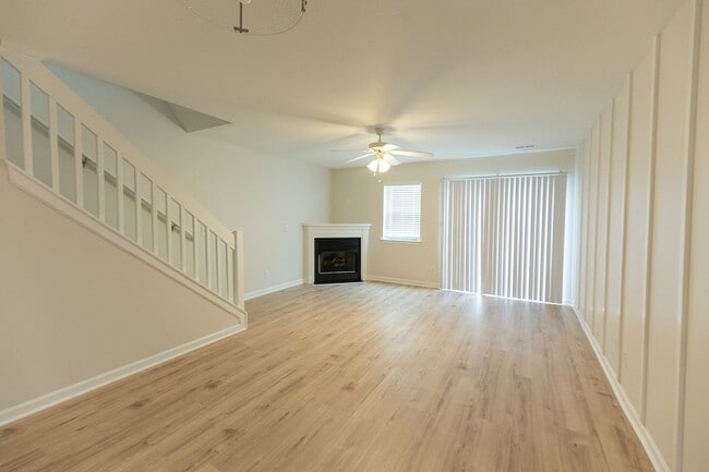 Photo - 306 Snowy Owl Ct