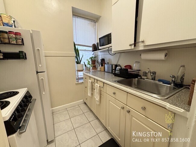 Photo - 1481 Beacon St Unit 7R