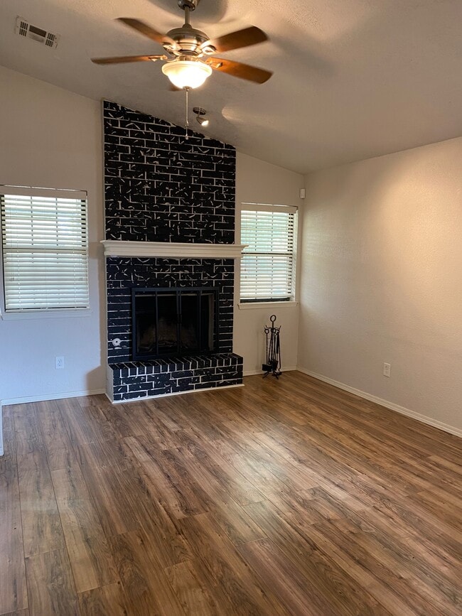 Photo - 12303 SW 14th St