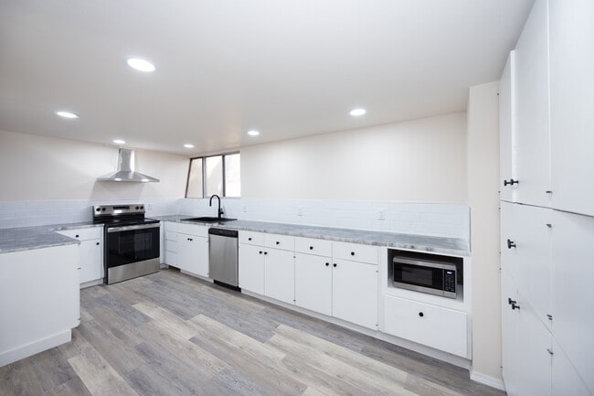 Photo - 109 N 10th St