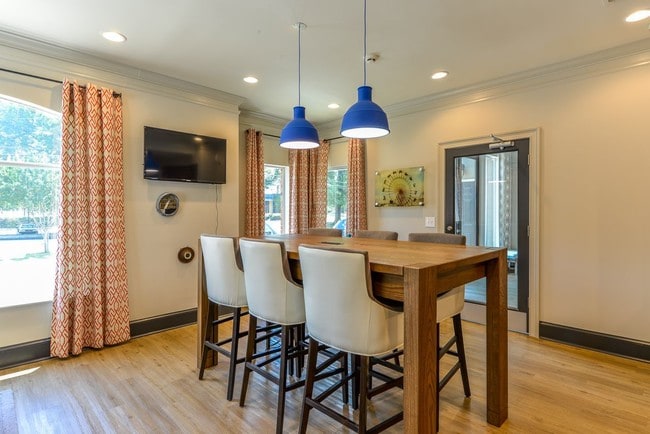 Townhouse Atlanta apartments — community photo