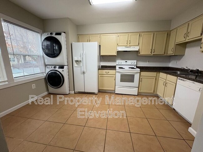 Photo - 213 Kimberly Way