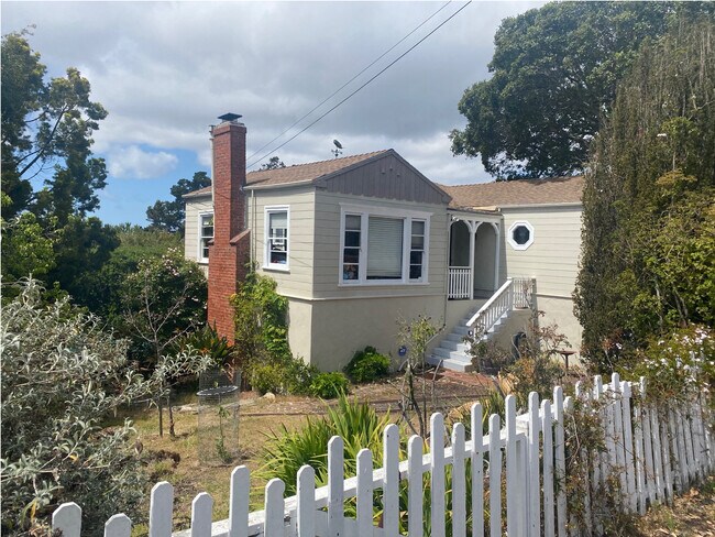 Photo - 2317 Carquinez Ave Apartments Unit Garden