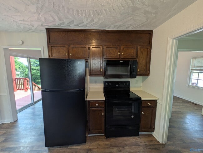 Photo - 1060 Sandy Springs Rd NW