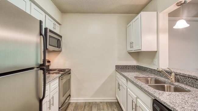 Photo - Sherwood Crossing