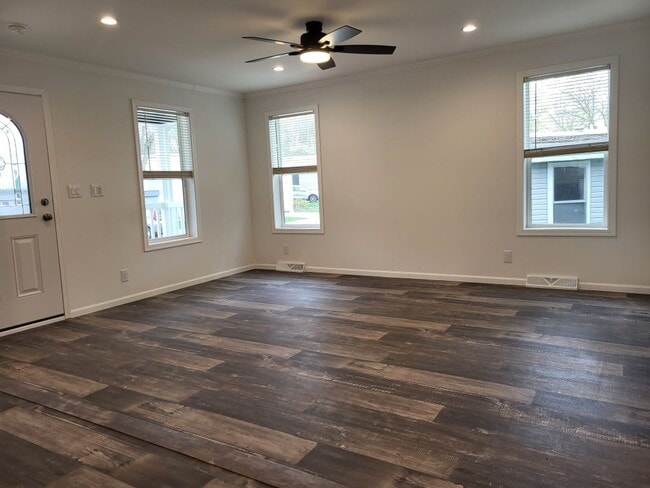 1149 Bayside Rd