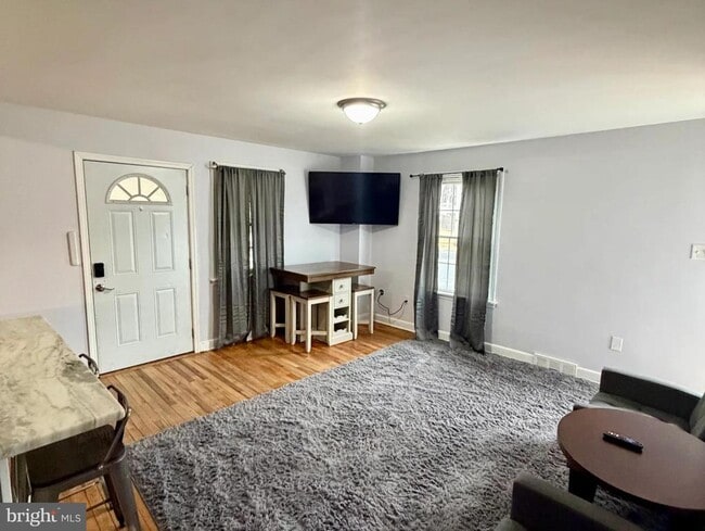 Photo - 2001 Shipley Rd