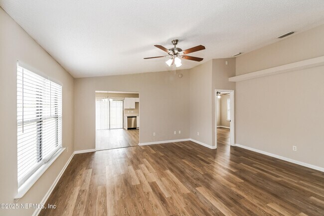 Photo - 7625 Ginder Ct