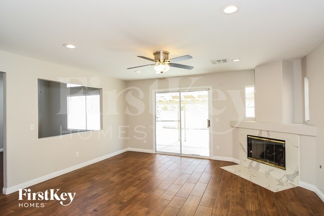 Photo - 1800 Navajo Lake Way