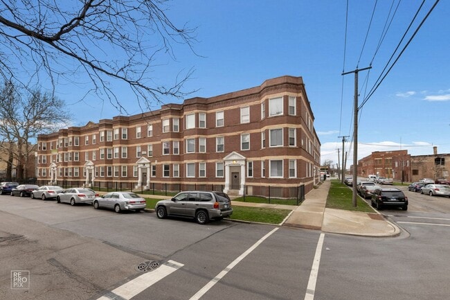 Photo - 7643 S Stewart Ave Chicago, IL 60620