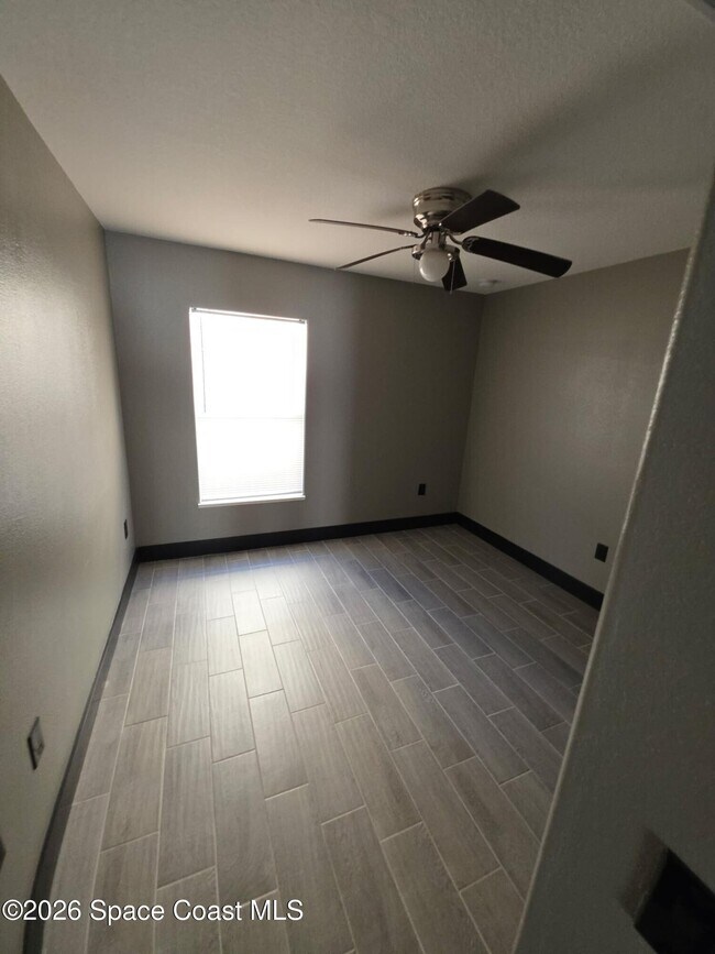 Photo - 5626 Andrea St