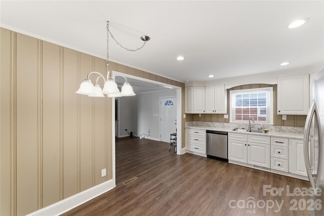 Photo - 4000 Fieldcrest Rd