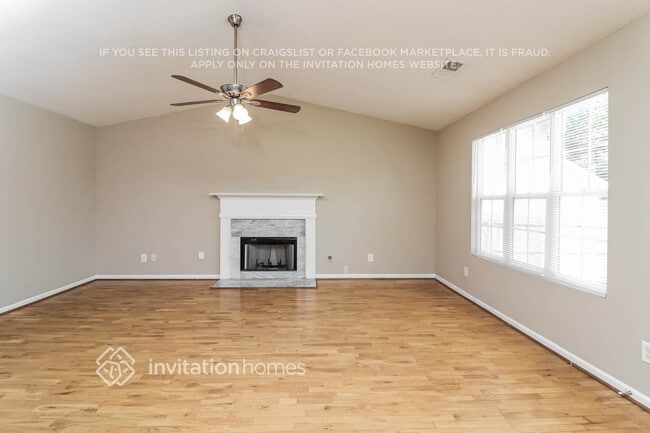 Photo - 470 Amelia Grove Ln SE