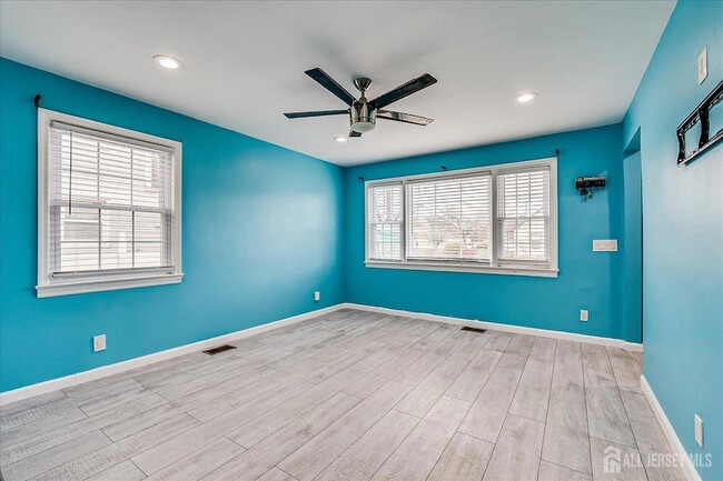 Photo - 14 Linden St