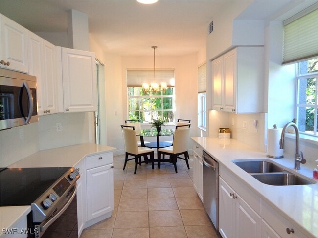 Building Photo - 515 Laguna Royale Blvd Unit 102