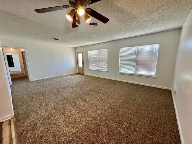 Photo - 1803 Fernwood St